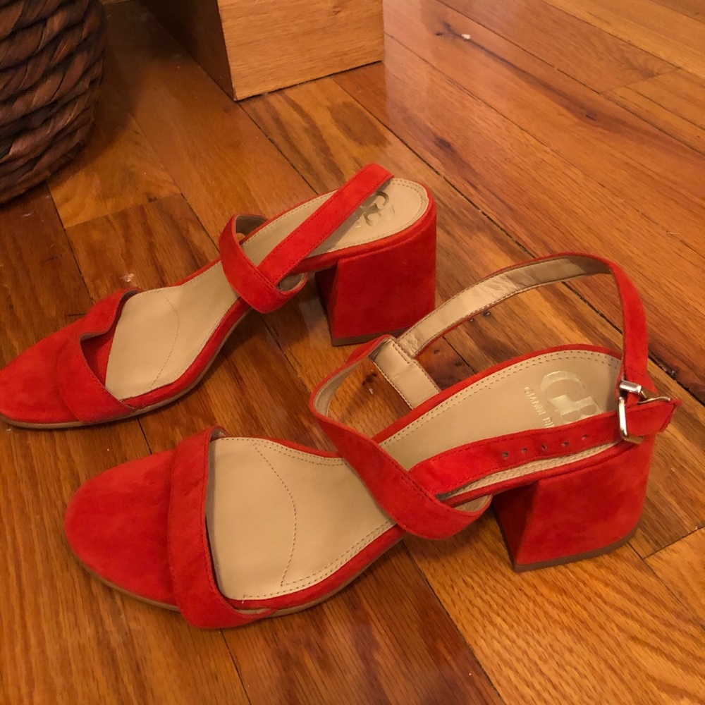 Red suede Gianni bini block sandals size 8.5